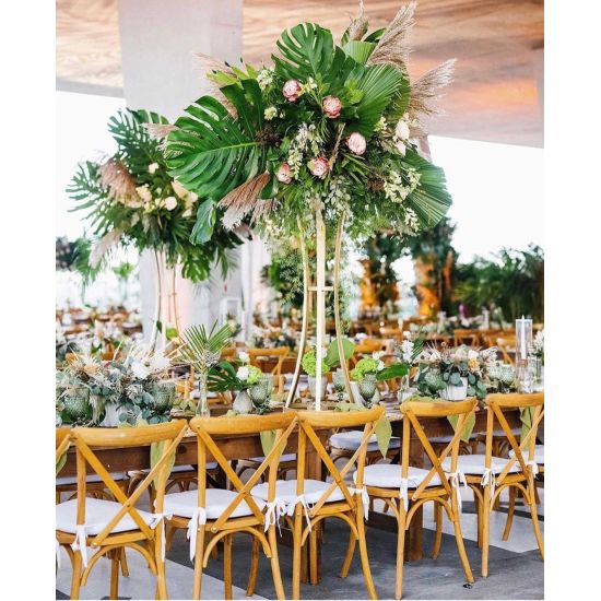 “Natural wood cross-back chair with natural jute cushion, X-shaped backrest and rustic-elegant event guest seating”