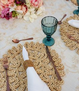 <h3>Charger Plates</h3>