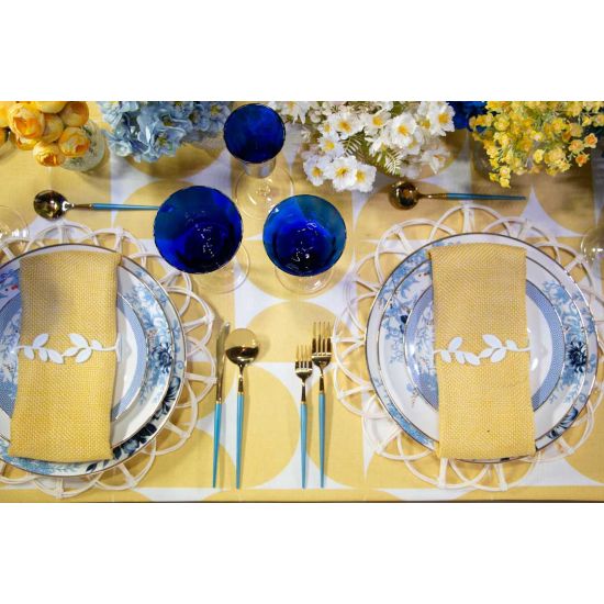 Lenox Garden Grove dinner plate with white center, blue floral detail near rim, and thin gold trim, round design on a white background