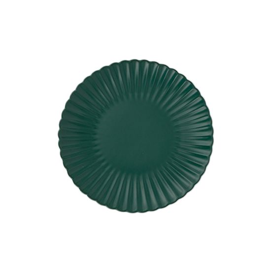 Emerald green petal-rim salad plate with scalloped edge and sunburst ridged design, medium round plate on a white background