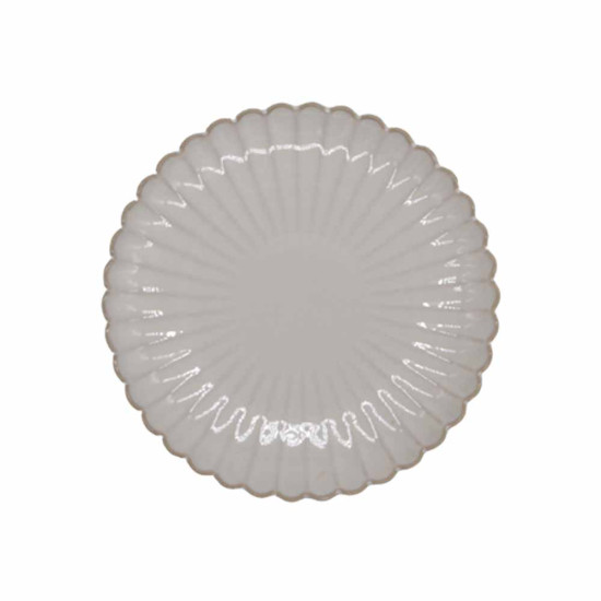 Bone-colored petal-rim salad plate with scalloped edge and sunburst ridged design, medium round plate on a white background