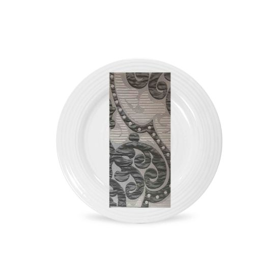 Aluminum damasco napkin with ornate scrolling damask pattern in silver tones, neatly folded on a white plate for elegant event table décor